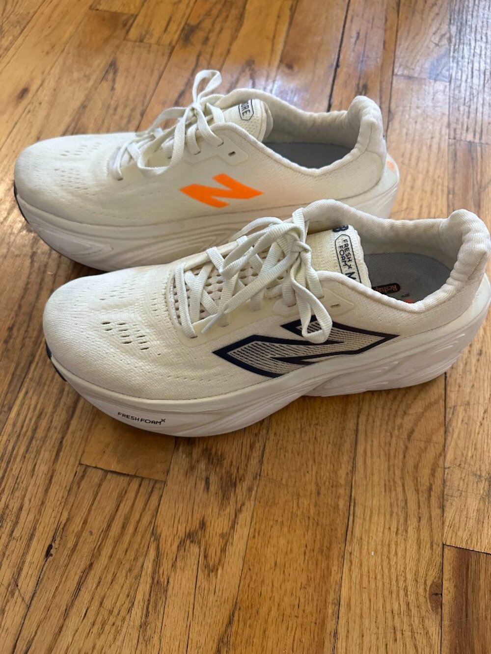 New Balance More v5 shoes Running / cushioned Fresh Foam women's size 8 runner